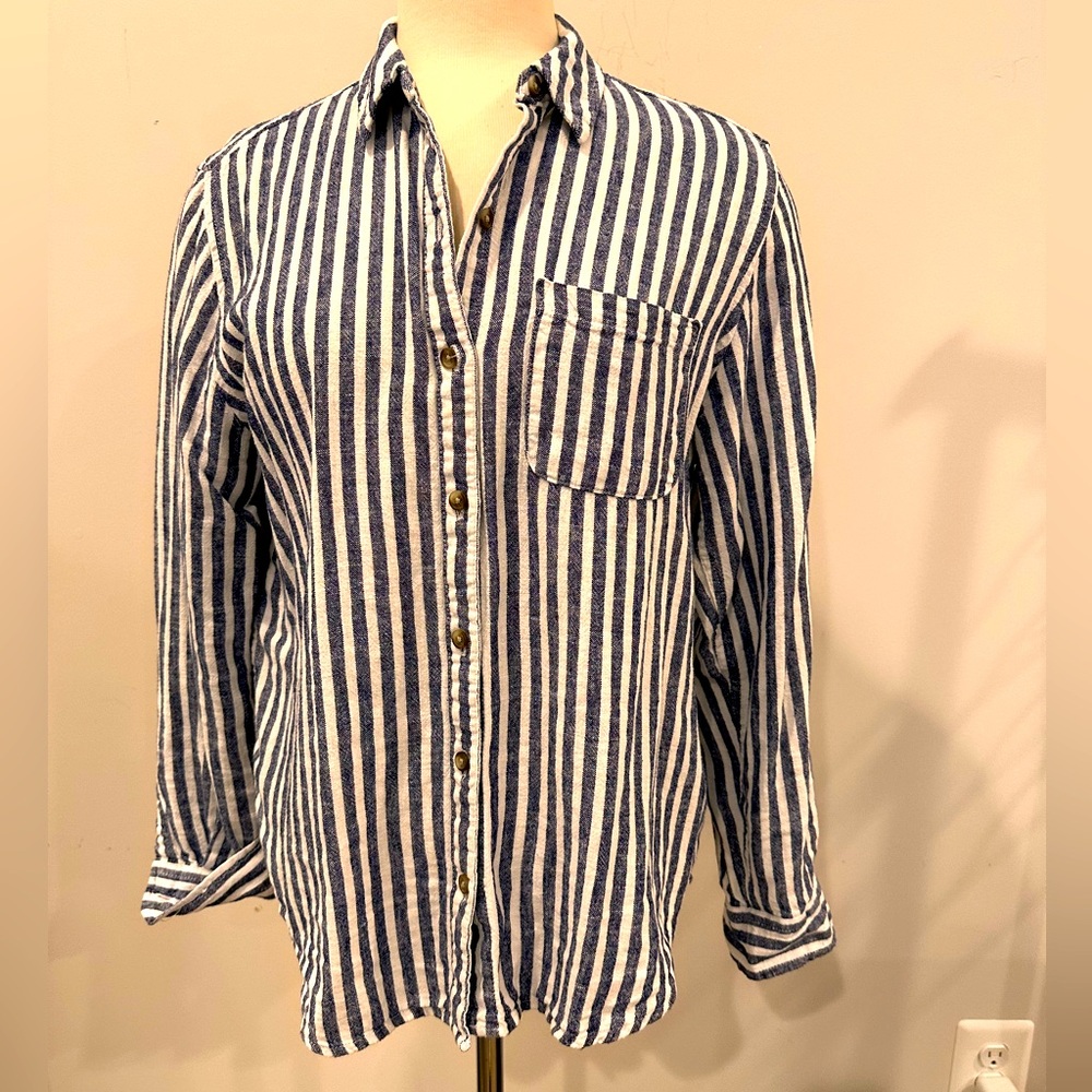 Universal Threads Linen Button-down Shirt